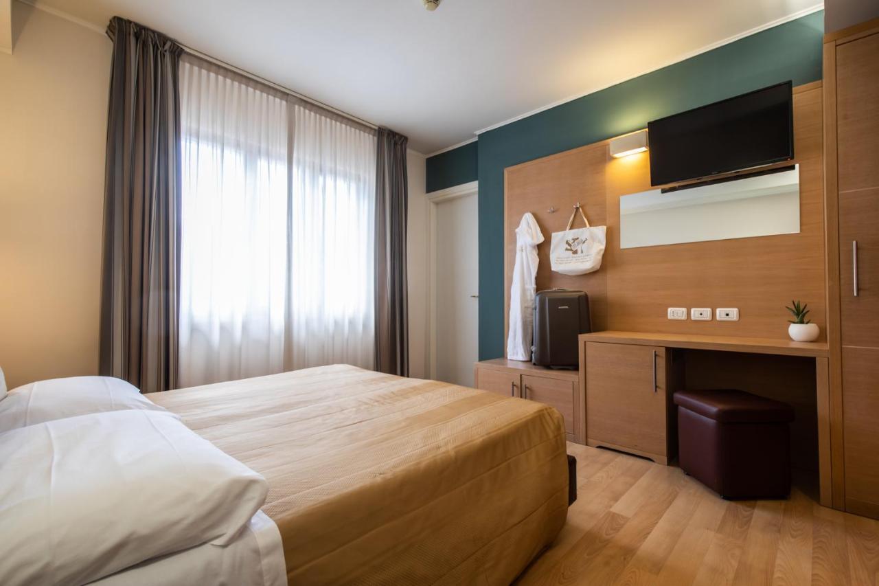 Hotel Centro Benessere Gardel Arta Terme Esterno foto