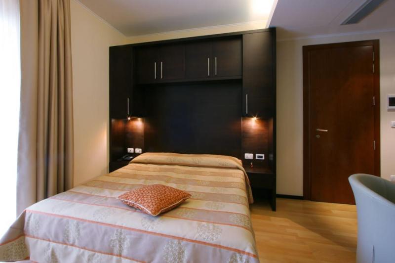 Hotel Centro Benessere Gardel Arta Terme Esterno foto