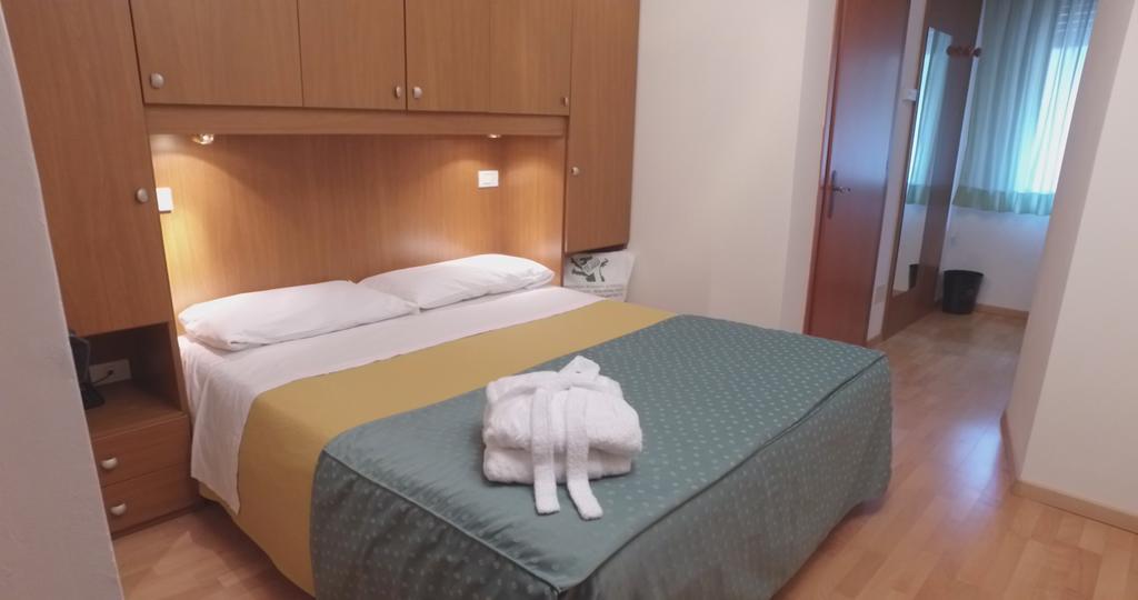 Hotel Centro Benessere Gardel Arta Terme Esterno foto